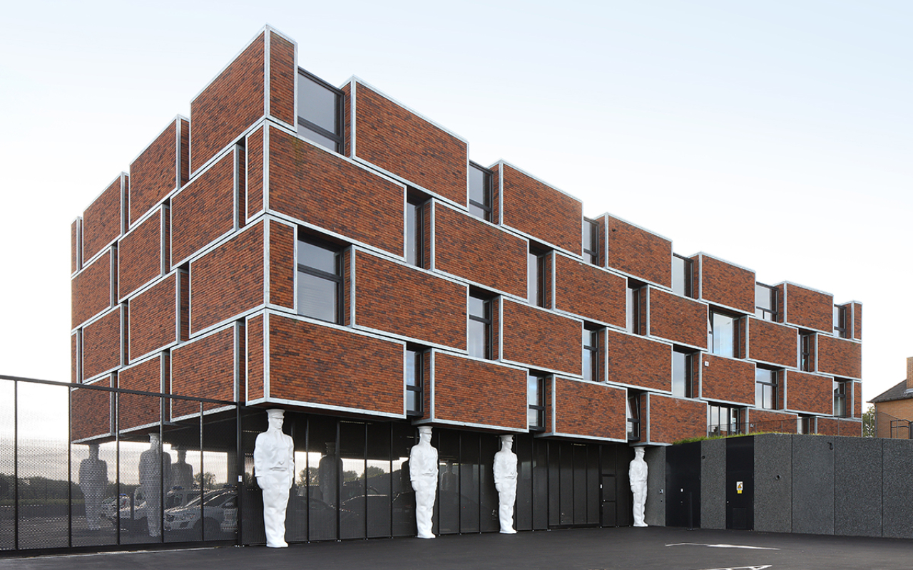  نصب و نگهداری
