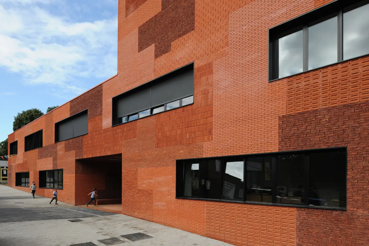 نکات کلیدی در نصب آجر نماهای با ابعاد خاص