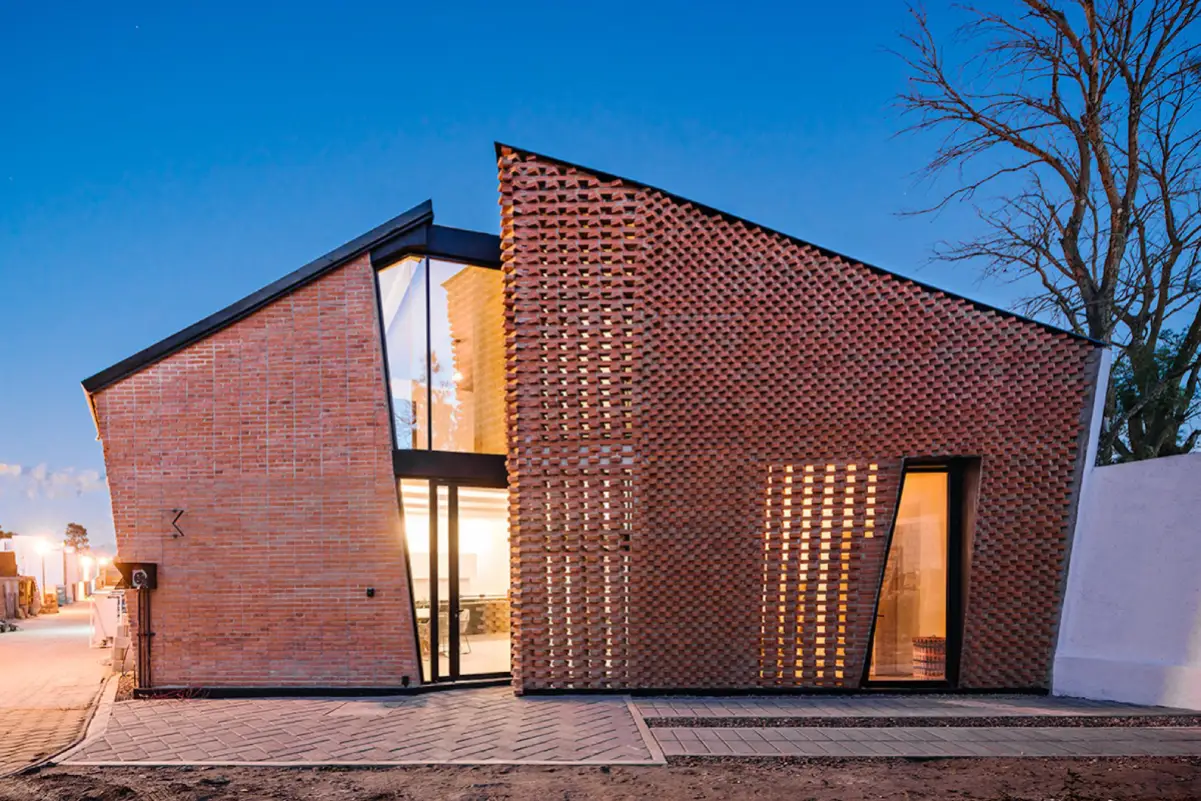 آجرنمای شاموتی چه تاثیراتی در طراحی نمای ساختمان دارد